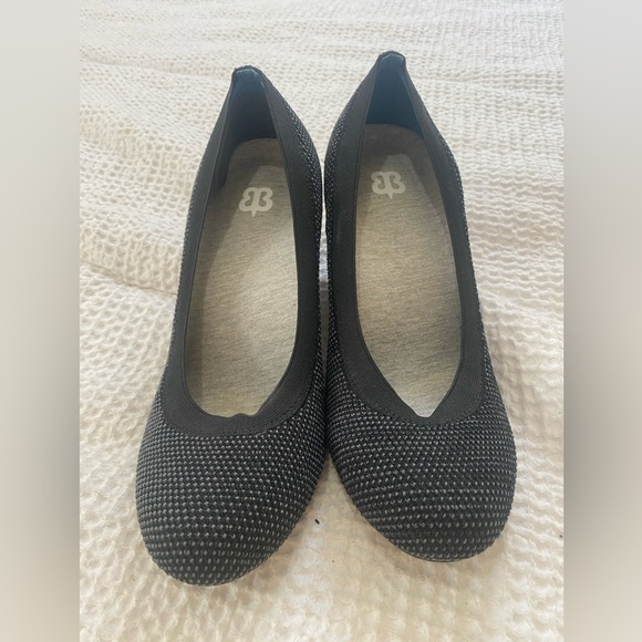 Betabrand Shoes - Betabrand Late to the Gate Heels Pumps Size 9
